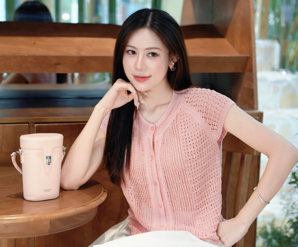 Chế Cẩm Nguyệt 1 Chế Cẩm Nguyệt
